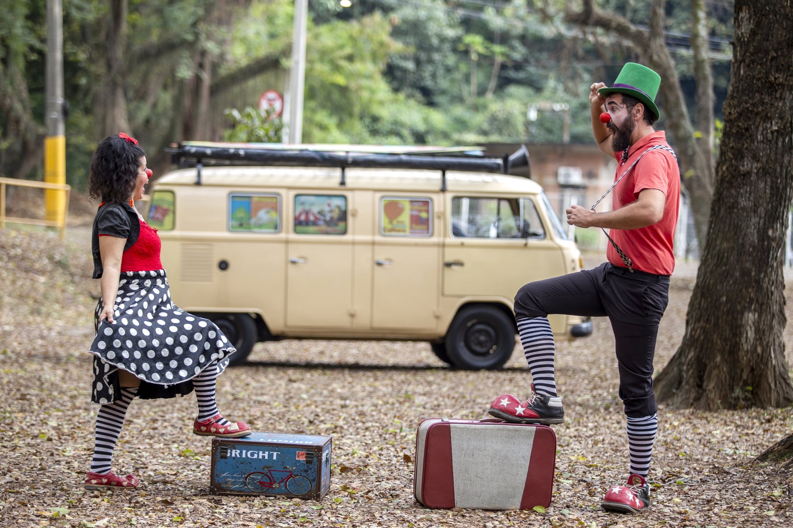 Kombi no Circo - Foto 1