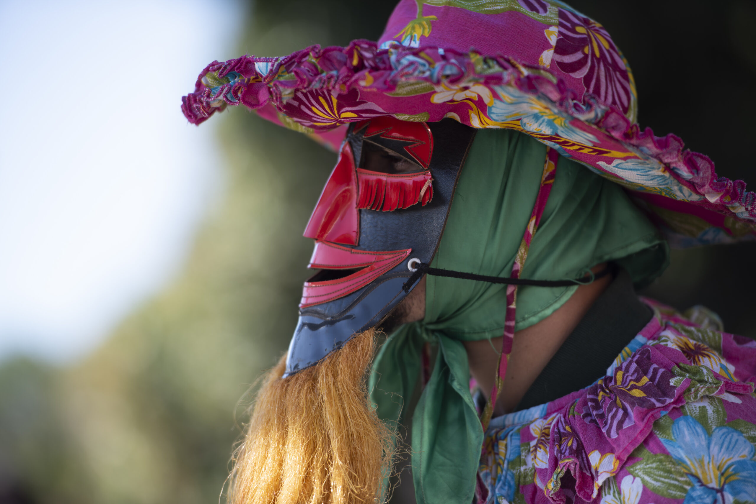 ADRIANO ESCANHUELAwww.escanhuela.com