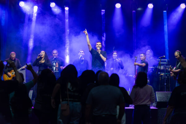 ADRIANO ESCANHUELAwww.escanhuela