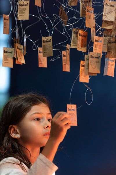 ADRIANO ESCANHUELAwww.escanhuela